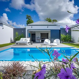 Tropic & Chic Villa