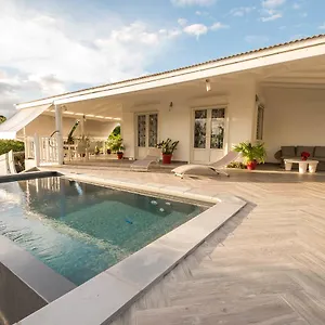 Rosette Villa